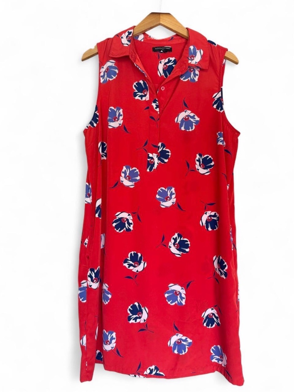 Banana Republic Sleeveless Red Floral Shift Dress with pockets